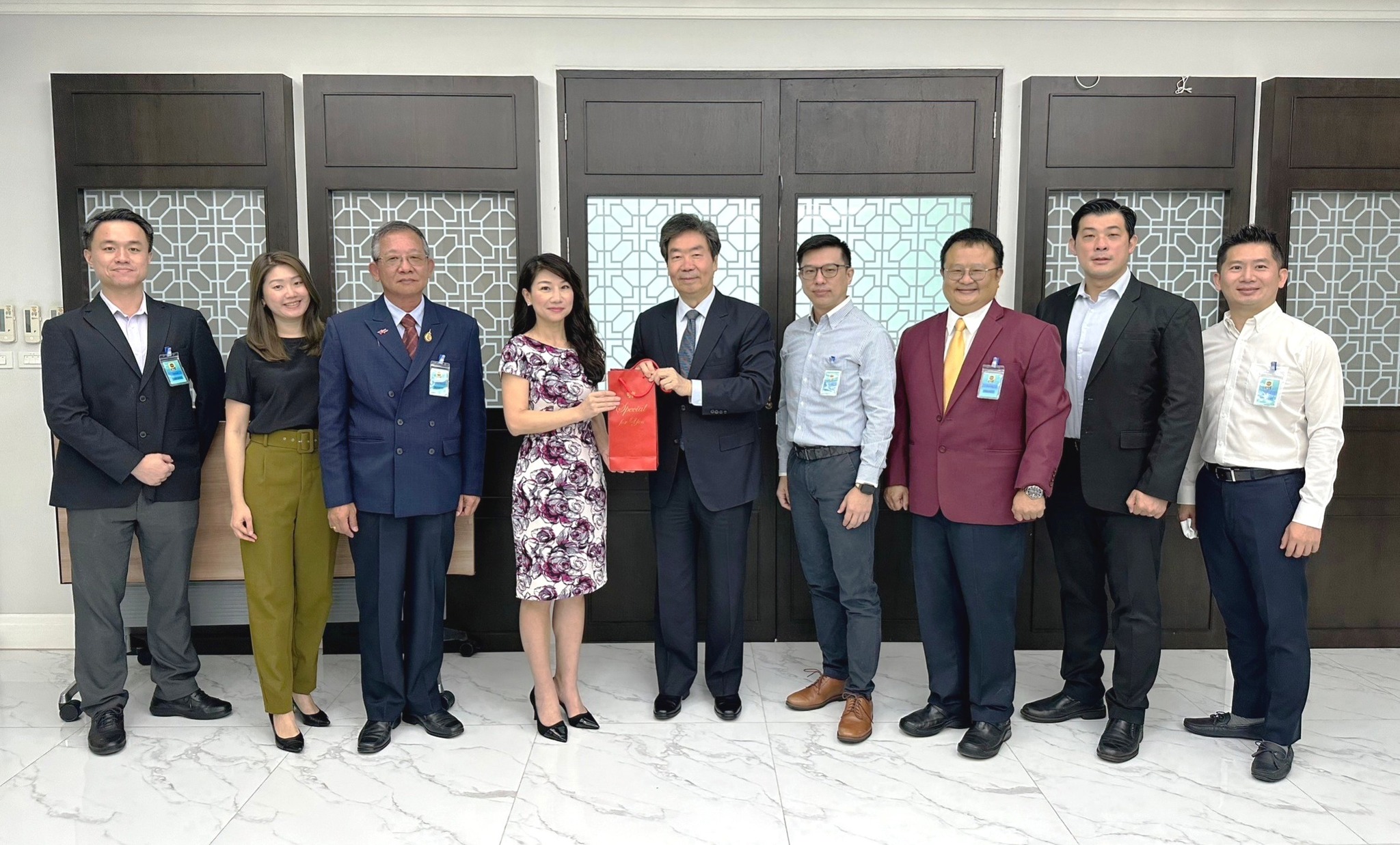 第24、25屆交接典禮籌備 - 拜訪駐泰代表處