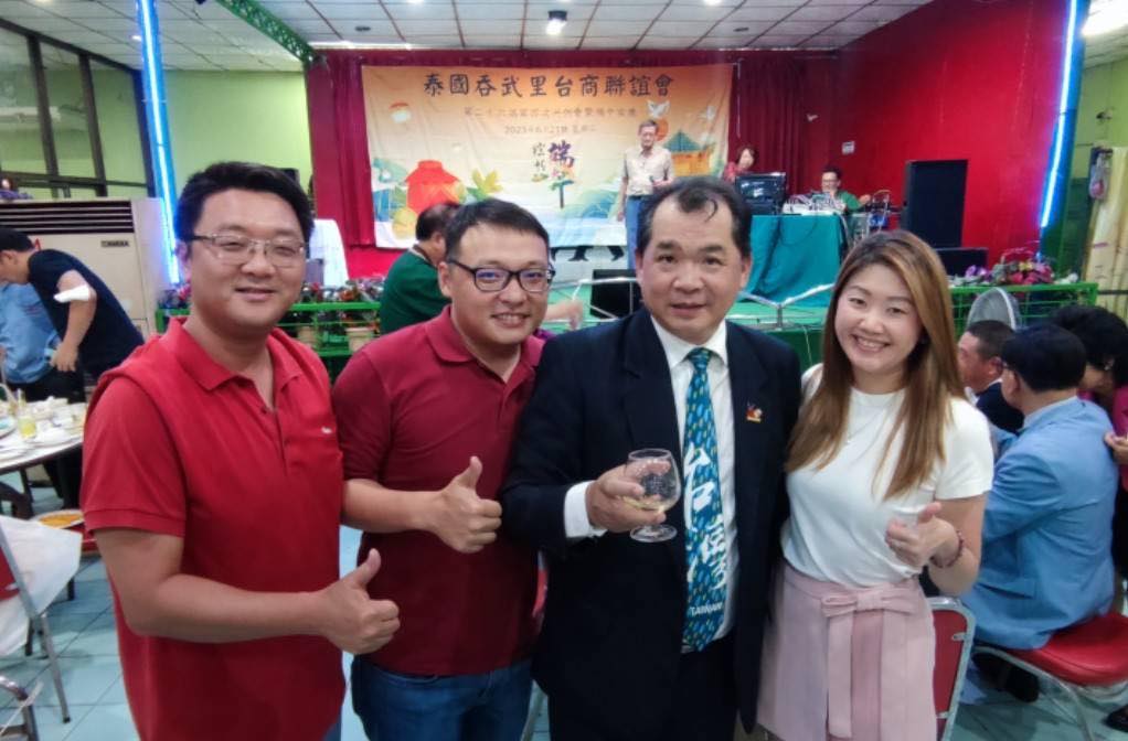 參加吞武里台商聯誼會端午活動