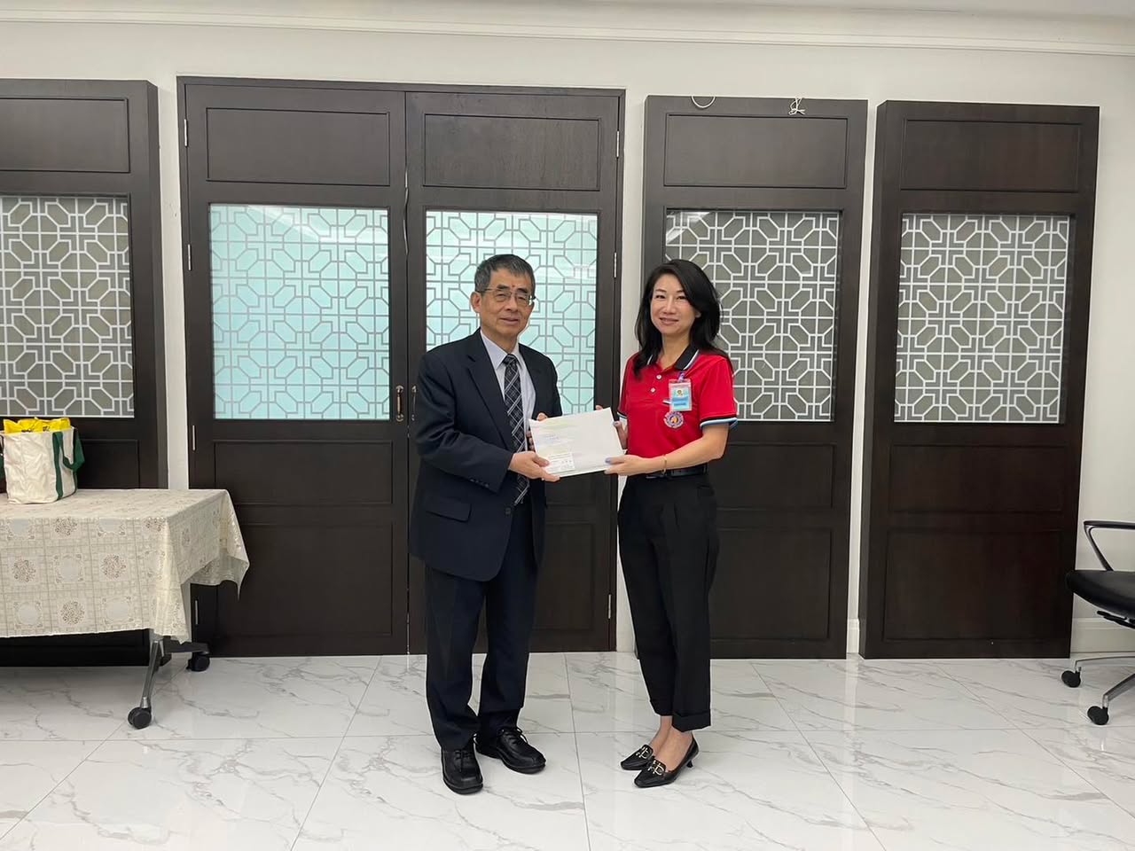 泰國僑界急難救助協會拜會張俊福大使