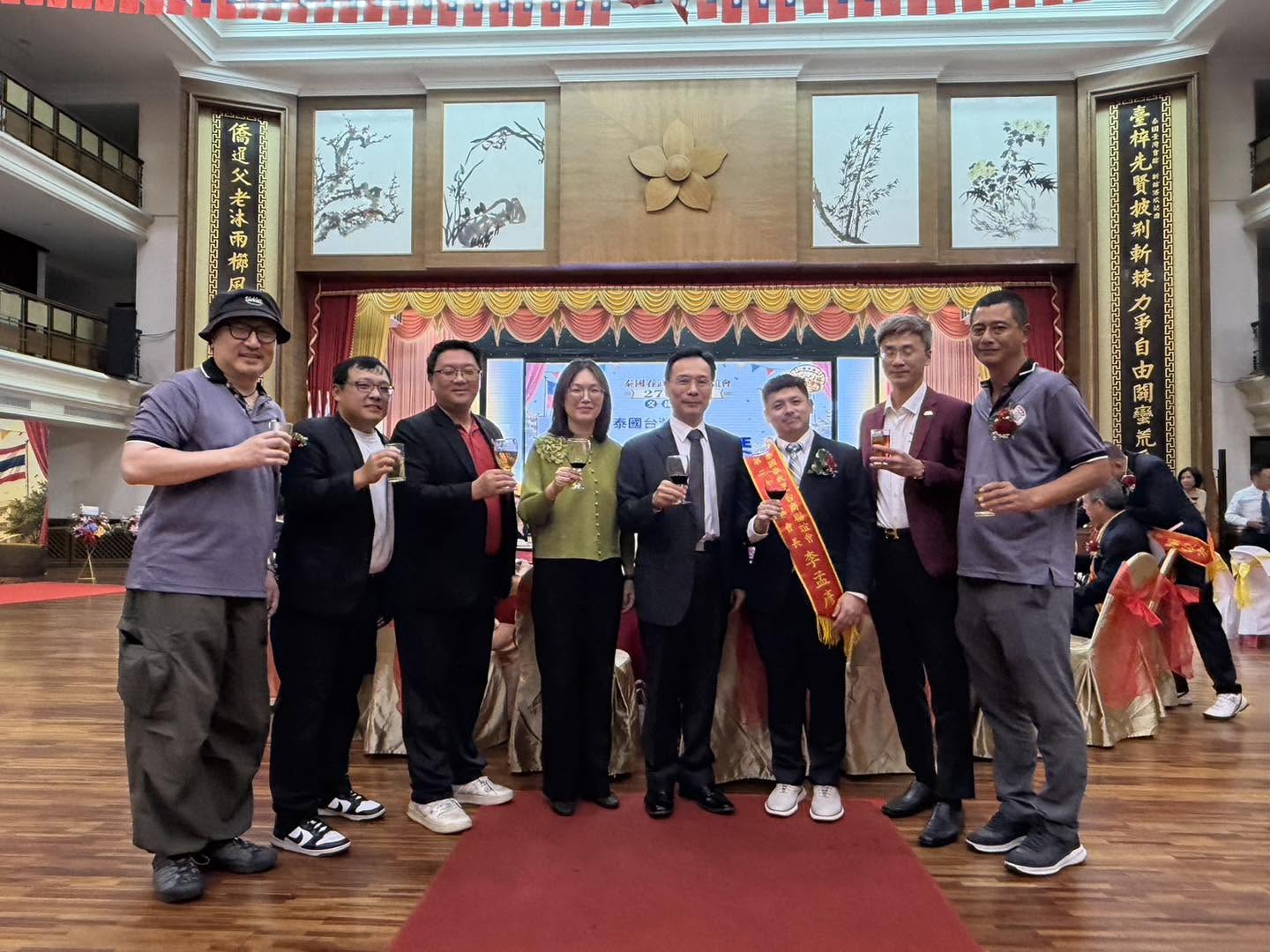 本會出席泰國吞武里台商聯誼會第27、28屆會長交接典禮暨33週年慶
