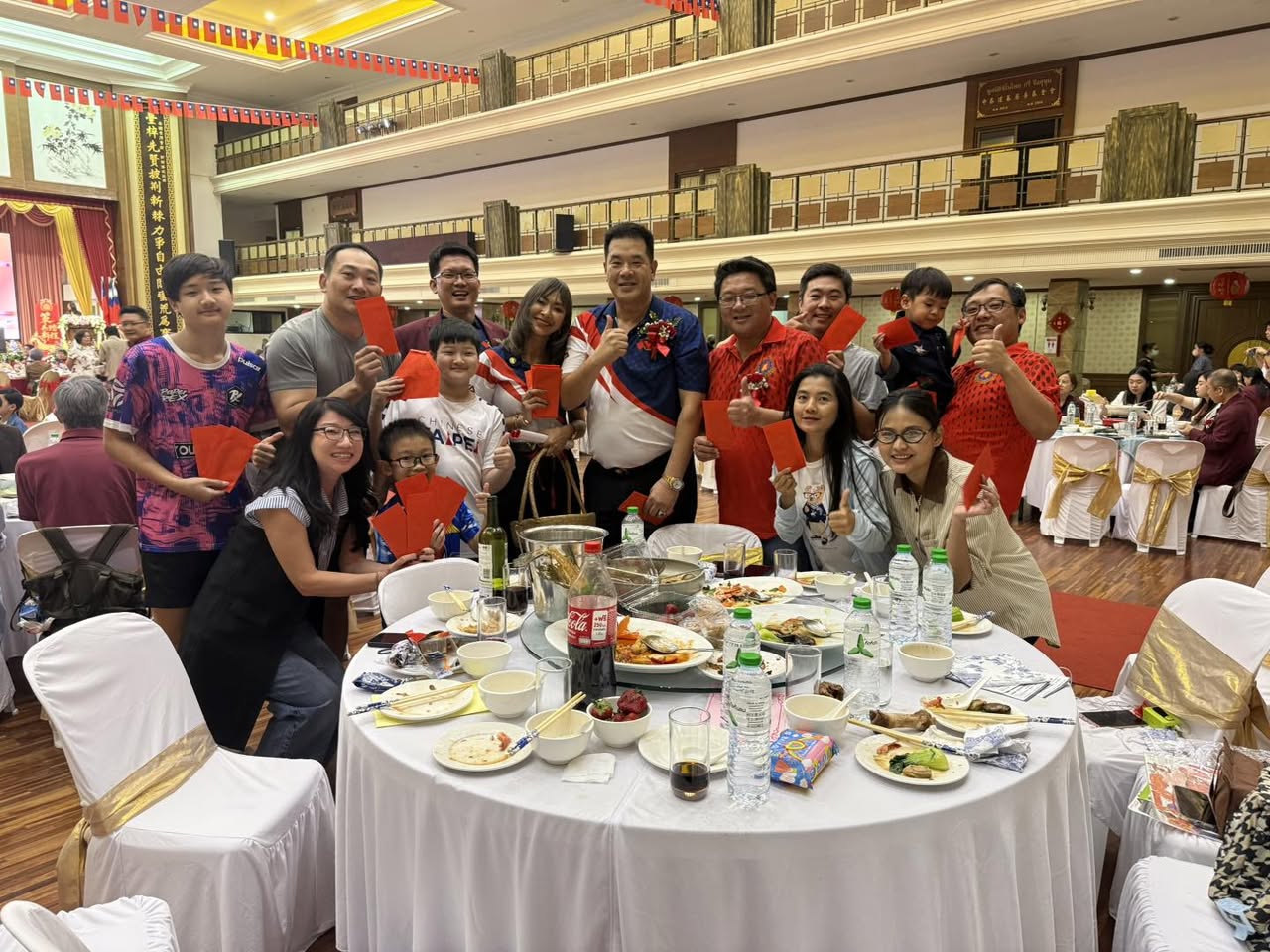 出席拉加邦台商聯誼會第30屆會員大會暨迎春晚會