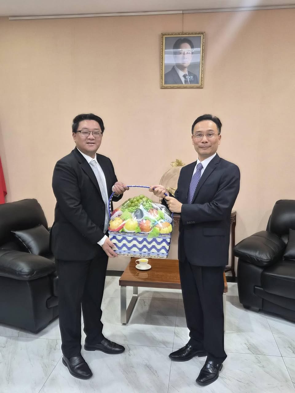 北欖台商聯誼會拜會駐泰代表處藍大使及董公使